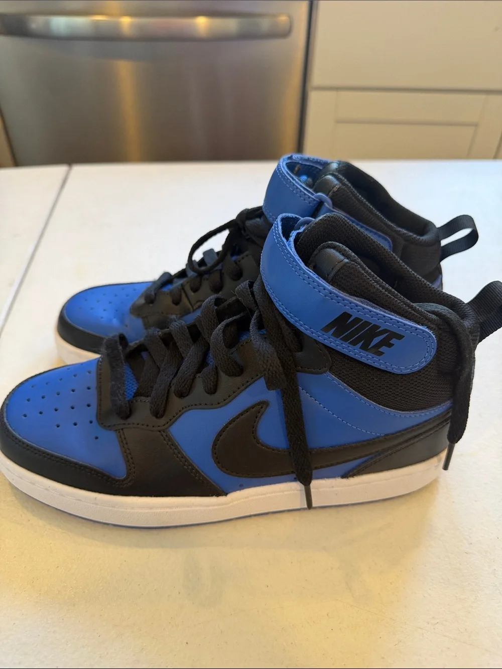 Nike Men's High-Top Sneakers in Black and Blue